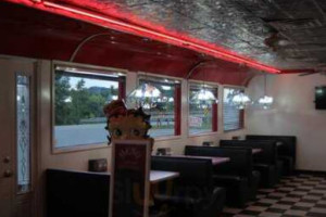 Red Line Diner inside