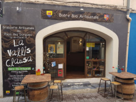Brasserie Artisanale Du Pays Des Sorgues inside