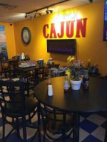 Cajun's Cafe food