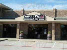 Snooty Pig Cafe outside