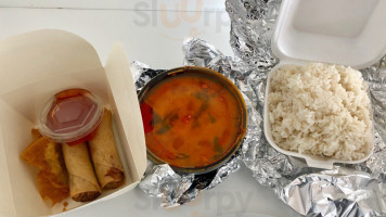 Min Thai Takeaway food