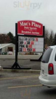 Mac's Place food