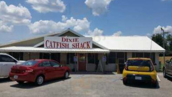Dixie Catfish Shack outside