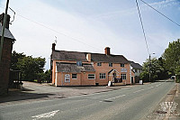 The Wingfield Arms outside
