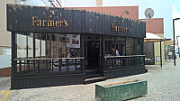 Farmer's Cocktail Bar outside