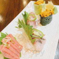 Sushi Nami food