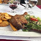 Le Phare De Castelnau food