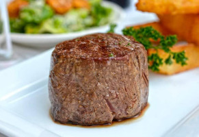 Myron's Prime Steakhouse food