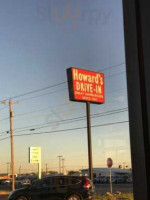 Howard's Drive In outside