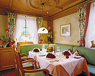 Schwarzwaldhotel Tanne inside