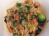 Sen Lek Thai Noodle food