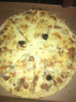 Pizza Chez Gianni food