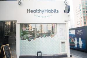 Healthy Habits Superfood Cafe inside