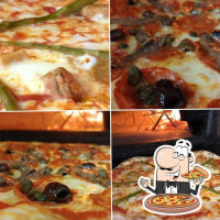 Pizzeria Asporto Piu' food