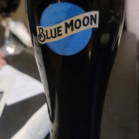 Blue Moon Tavern food