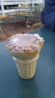 Zem's Ice Cream Mini Golf inside