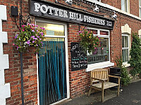 Potter Hill Fish Shop outside