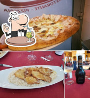 Pizzeria L'isola Dei Sapori Di Valsecchi Walter E De Alberti Lucia food