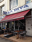 Cafe La Diva inside
