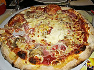 Pizzeria Restaurant O Napoli food