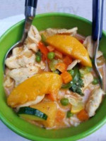 Khao Neaow food