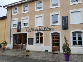 Café De La Place Jacquet Sabrina Delphine outside