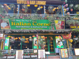Italian Corner outside
