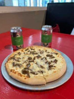 Pb Pizza Beer food