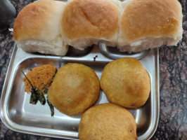 Goli Vada Pav food