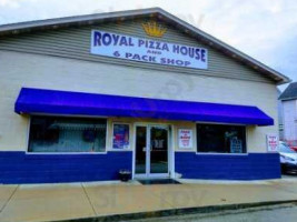 Royal Pizza House food