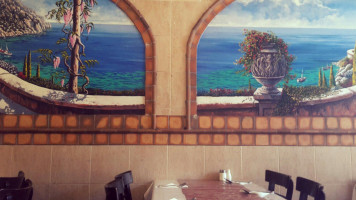 Shiraz Restaurant & Bar inside