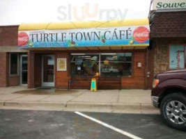 Longville Turtle Town Cafe outside