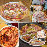 Pizzeria Lessinia food