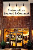 Metropolitan Seafood Gourmet outside