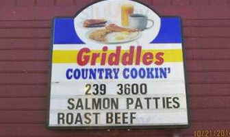 Griddle's Country Cookin' inside
