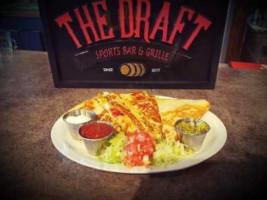 The Draft Sports Grille food
