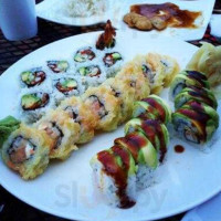 Yuno Sushi Asian Cuisine food