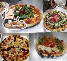 Pizza Flash Di Camarda Martino food