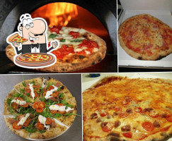 Pizza Dasporto Gastronomia Da Giannino food