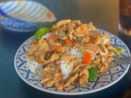 Tomyumkung Thai Cafe food