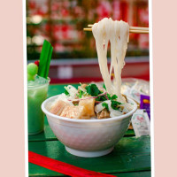 Luc Lac Vietnamese Kitchen food