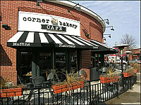 Corner Bakery Cafe outside