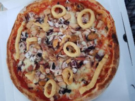 New Pizza Da Chicco E Antonio food