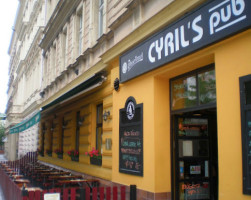 Cyril's Pub outside