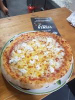 Pizza Storia Verneuil L’étang food