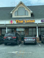 Thai Lotus Anderson outside