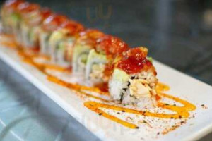 Trapper's Sushi Avondale food