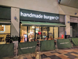 Handmade Burger Co food