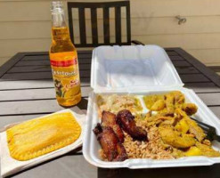 Mama Mill's Jamaican Kitchen food