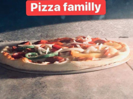 Pizza Familly food